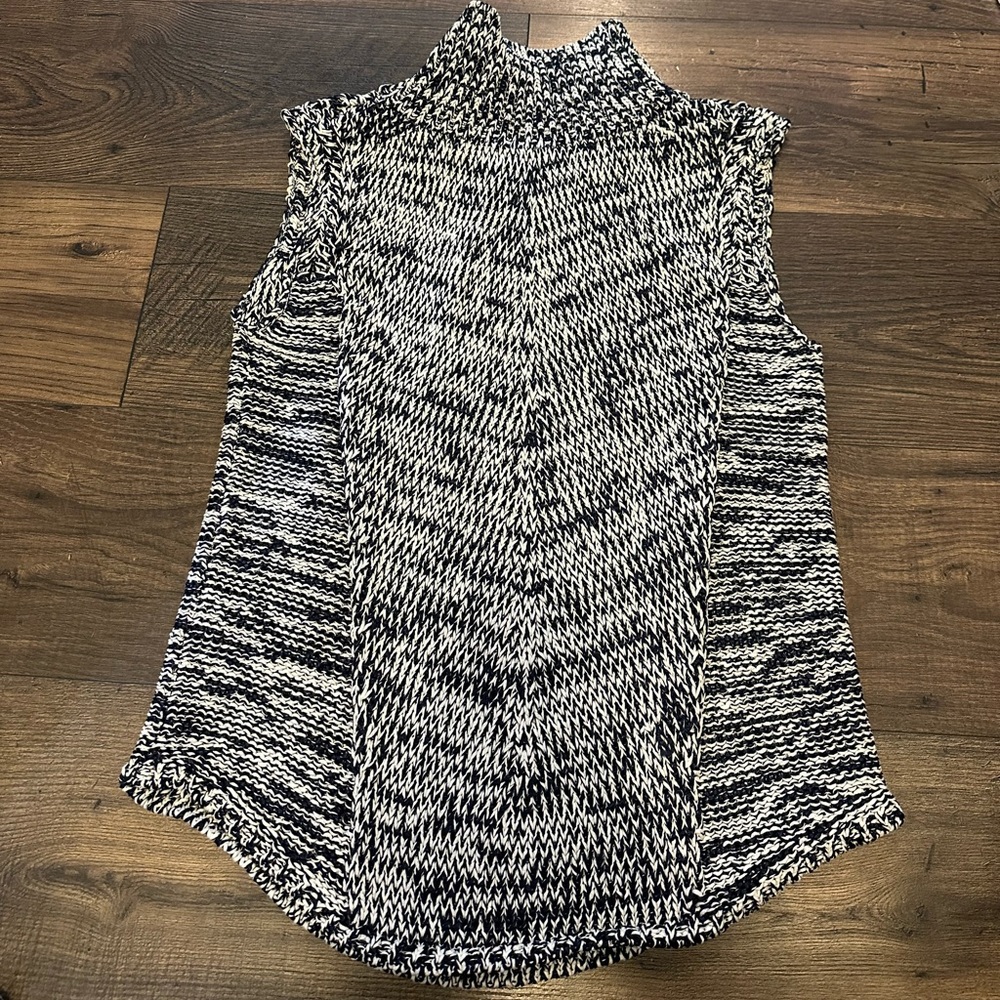 White House Black Market Sweater